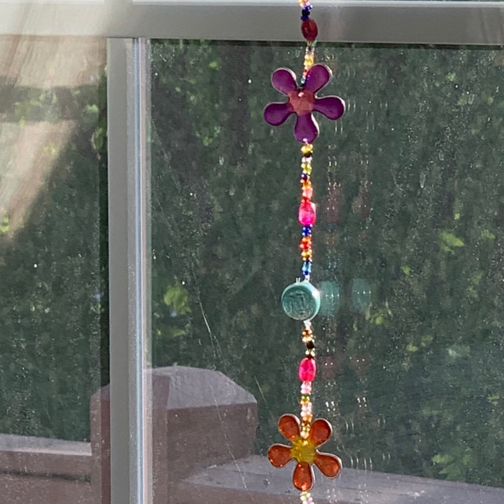 Chakra Rainbow Beaded Suncatcher Flower Strand - Picture 12 of 13